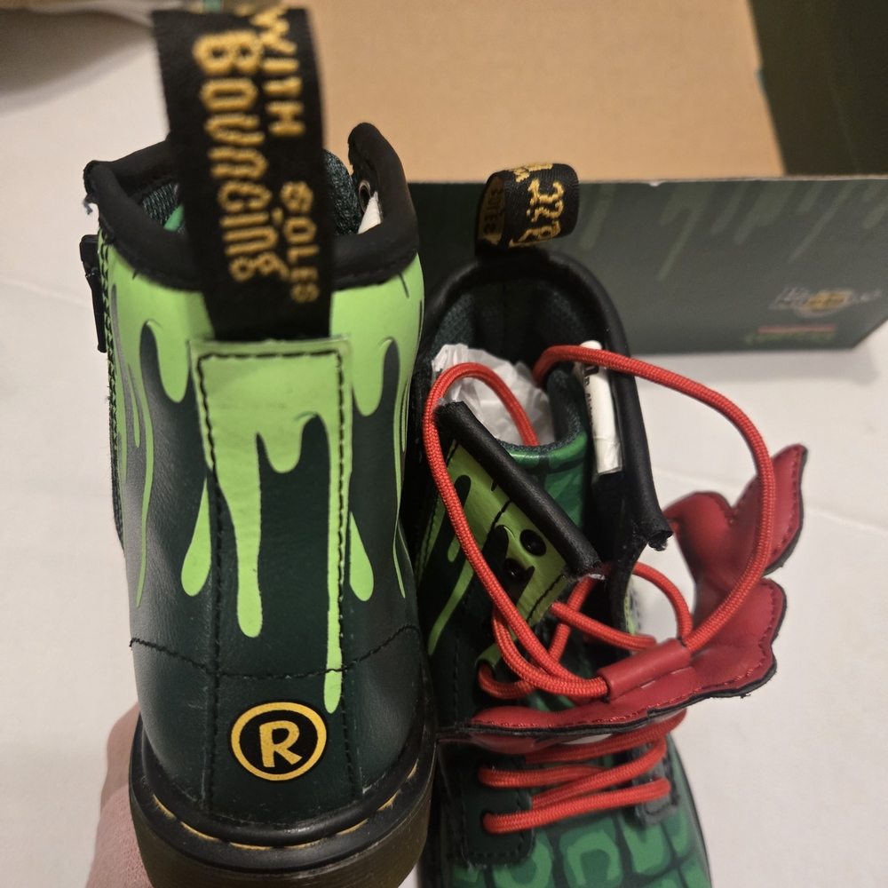Dr. Martens Teenage Mutant Ninja Turtles Kids/Toddler Boots Limited Edition - Picture 3 of 8